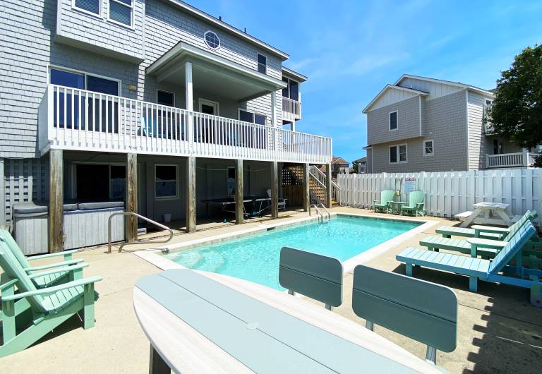 WH1088-Semi-Oceanfront- 6 BRs, Private Pool, Hot Tub, Dog Friendly in Outer Banks, NC