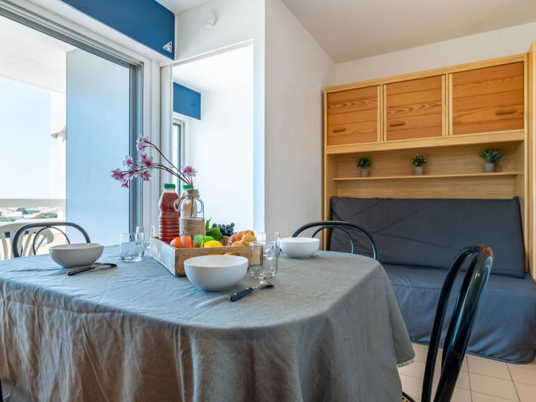 Wonderful rental apartment with patio | Mountain view | Close to the beach | Pets allowed — photo 4
