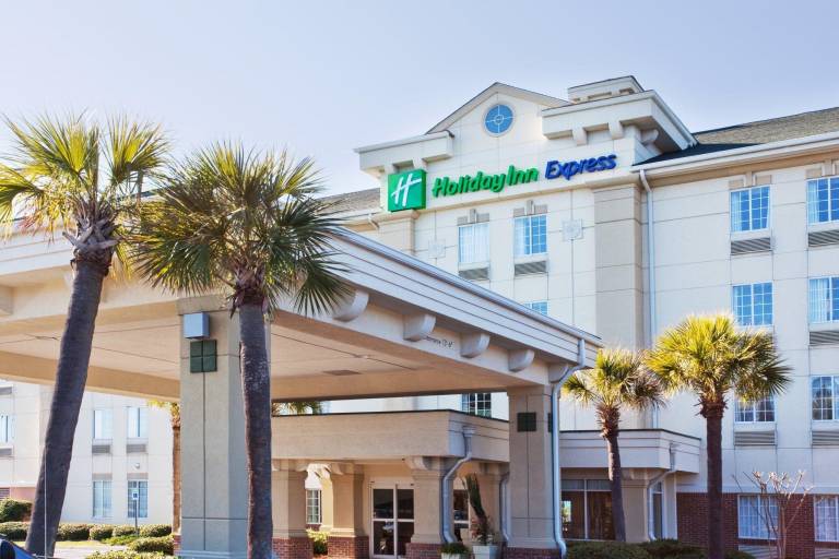 Holiday Inn Express Myrtle Beach-Broadway at the Beach By IHG in Myrtle Beach, SC