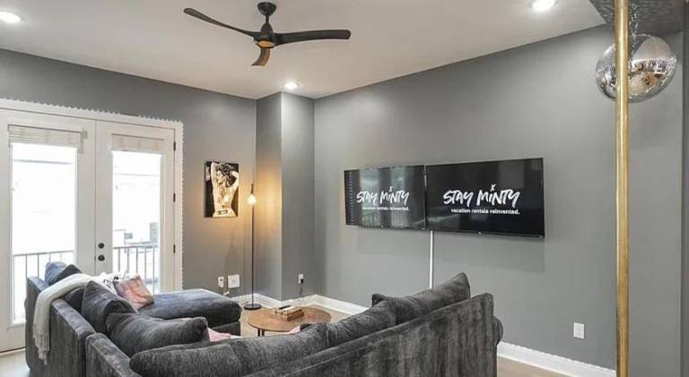 Charming vacation home | Pet-friendly — photo 2
