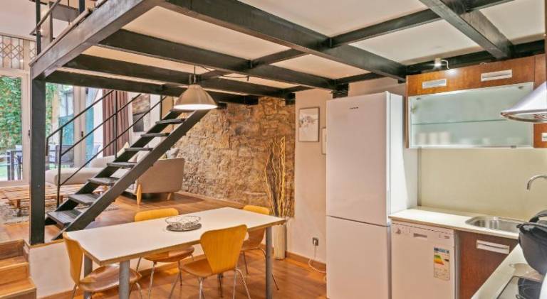 Fully equipped holiday apartment with patio | Near Sagrada Família | Dogs allowed — photo 3