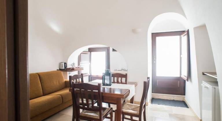Serviced apartment with garden & terrace | Pets allowed — photo 3