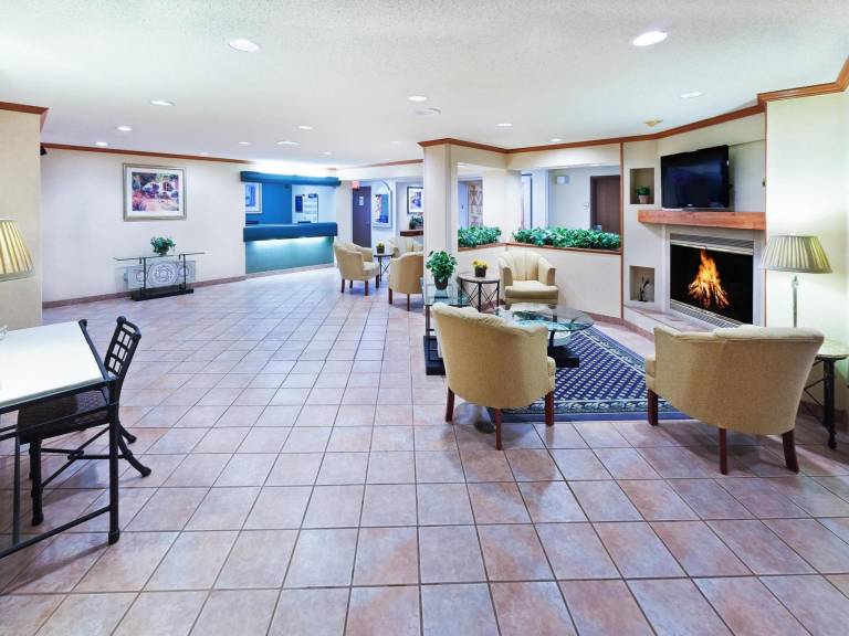 La Quinta Inn & Suites by Wyndham Las Cruces Organ Mountain — photo 2