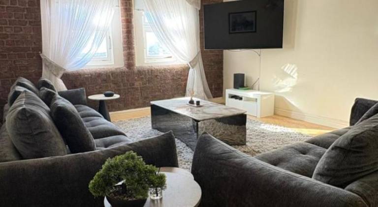 Apartment | Near Liverpool Town Hall — photo 2