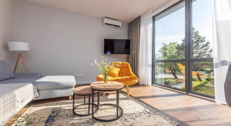 Holiday apartment with terrace, barbeque & garden | Close to the beach | Pets allowed in Klaipeda