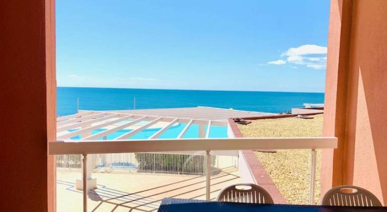 Rental apartment with pool in Sète
