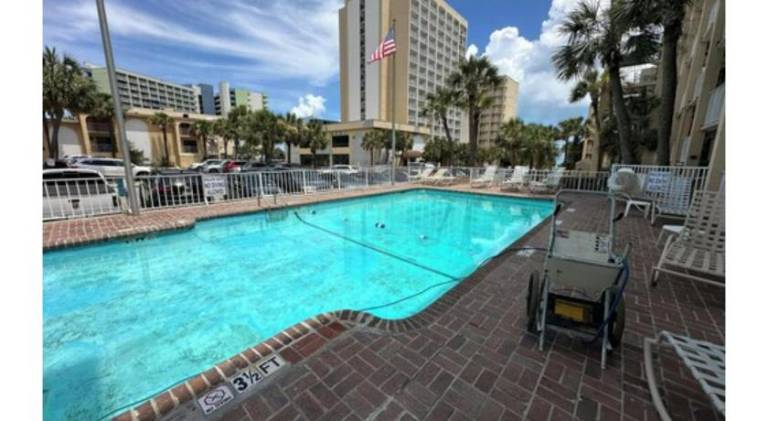 Capital O Sunset Waves Hotel Myrtle Beach Oceanfront — photo 4