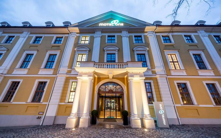 Motel One Magdeburg — photo 5