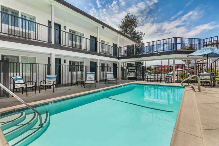 Best Western Rose Garden Inn — photo 5