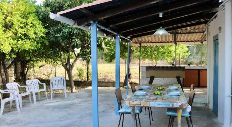 Vacation home with 1 room for 4 persons in Bari