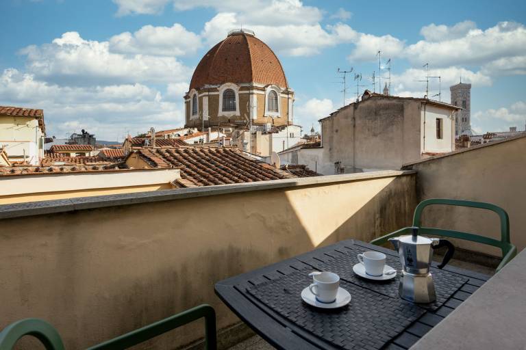 Family-oriented apartment with patio | Next to Florence Cathedral | City view | Pet-friendly — photo 2