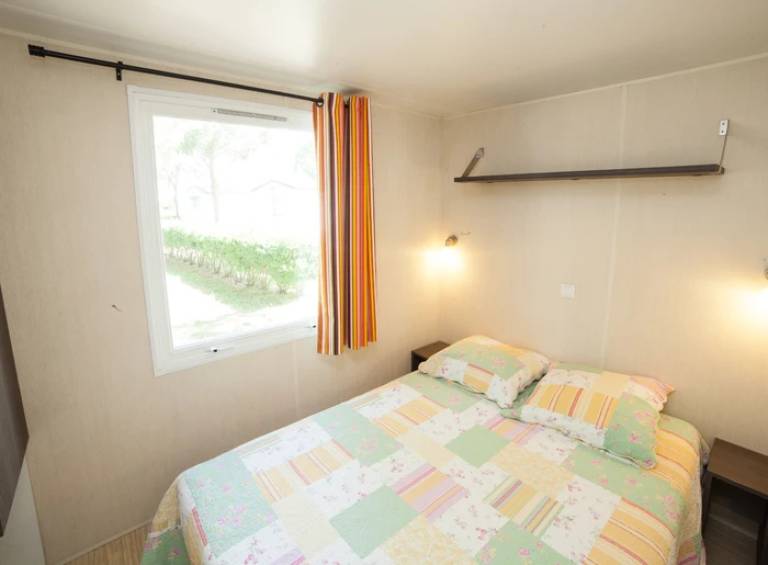 Camping suite with yard, terrace & heated pool | Pet-friendly — photo 5