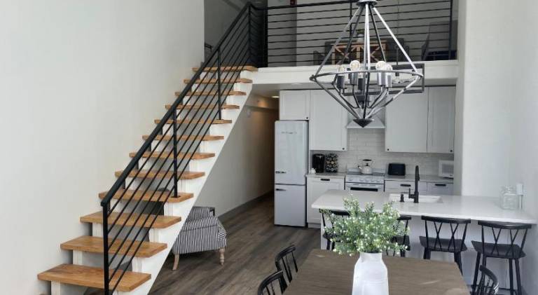Holiday apartment | Pet-friendly in Kent, IN