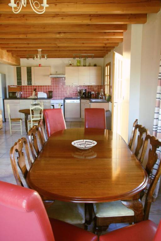 Vacation home with barbecue & private pool — photo 5