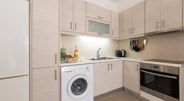 Elio A 1BDR Apt1 min from the beach by Hospi Living — photo 3