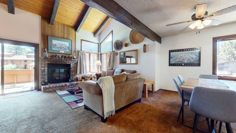 Condo with pool, jacuzzi & sauna | Mountain view in Mammoth Lakes, CA