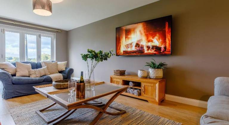 House with 5 rooms for 10 persons in Malvern