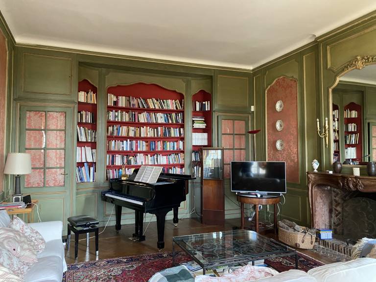 Child-friendly castle with yard, private pool & BBQ | Panoramic view | Dogs allowed — photo 3