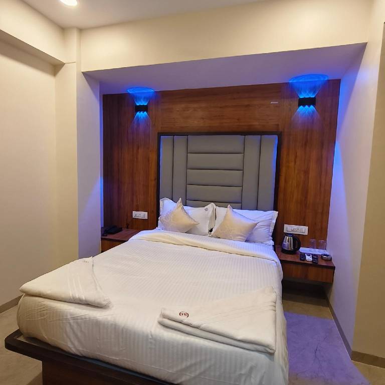 Hotel Shourya Inn Lodging