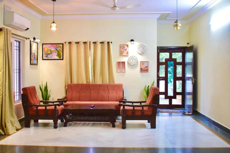 Spacious villa with terrace, yard & private pool | Pet-friendly — photo 4