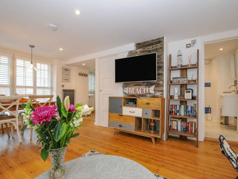 Salty Sea Dog — photo 2