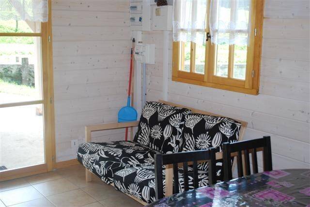 Chalet with garden & barbeque | River view — photo 5