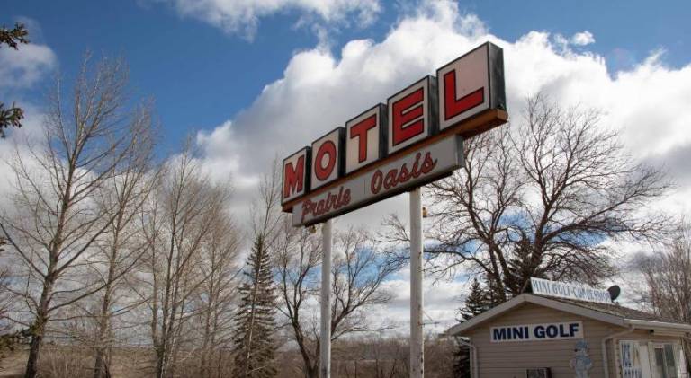 Prairie Oasis Tourist Complex in Moose Jaw, SK