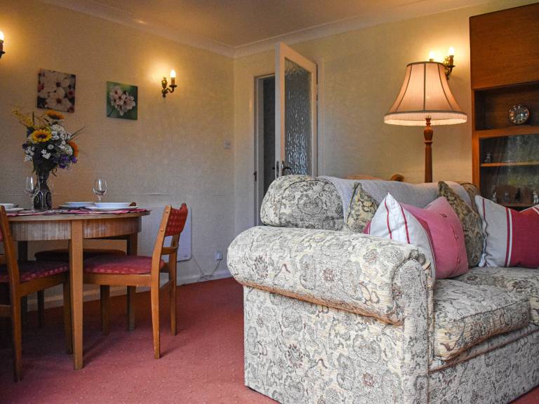Family-friendly nice cottage with garden & terrace | Pets allowed — photo 5
