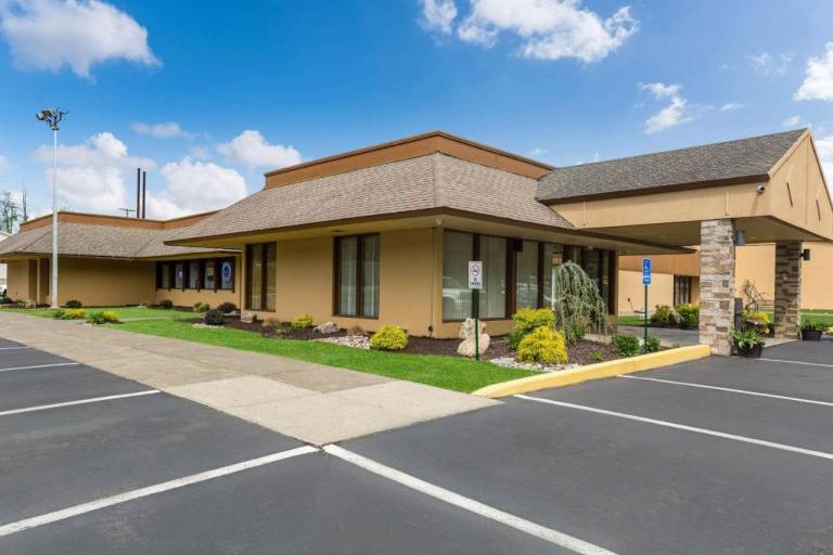 Fairmount Inn & Suites Stroudsburg Poconos