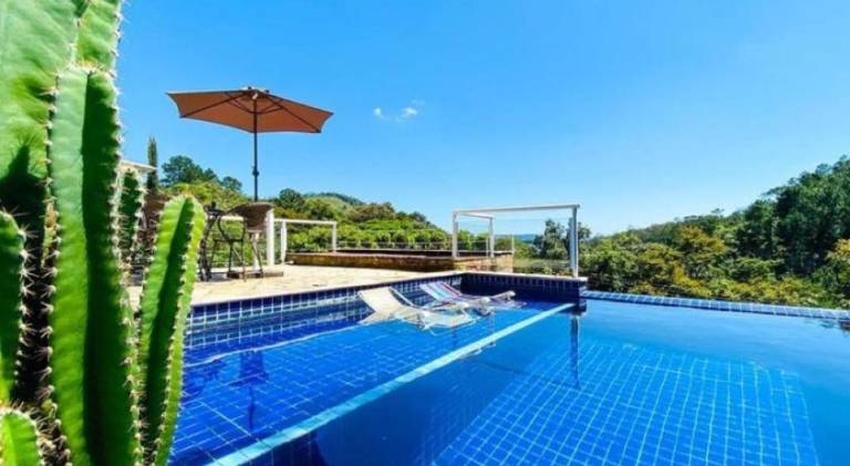 Rental apartment with pool & jacuzzi in Atibaia