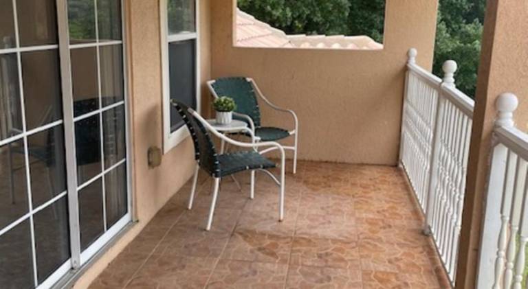 Quiet Lakeview Home in Wesley Chapel