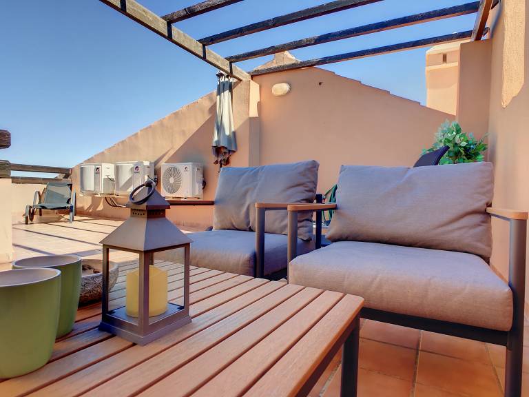 Fully equipped nice rental apartment with pool, patio & barbeque | Pets allowed — photo 4