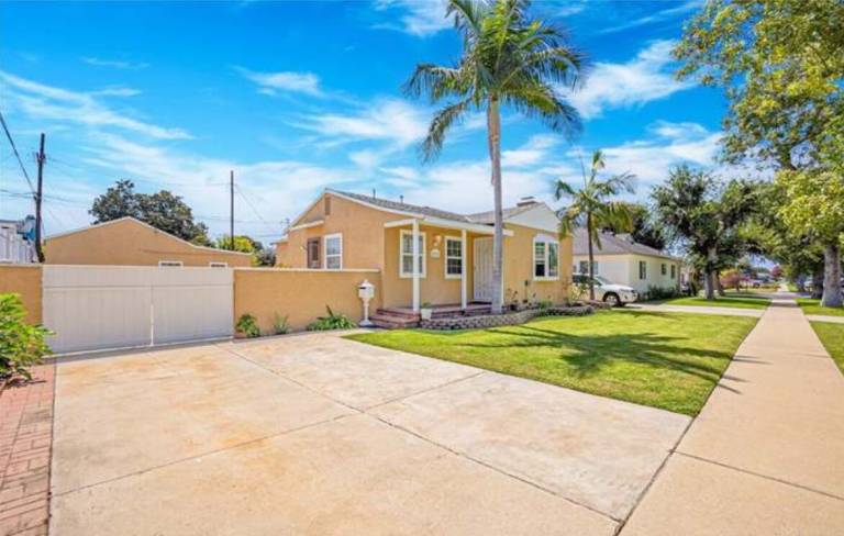 House Long Beach