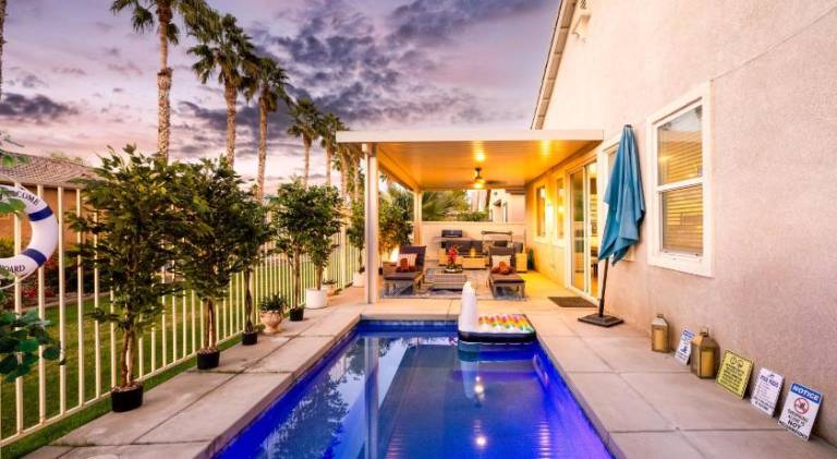 Charming vacation home with pool & jacuzzi | Pets allowed in Indio, CA