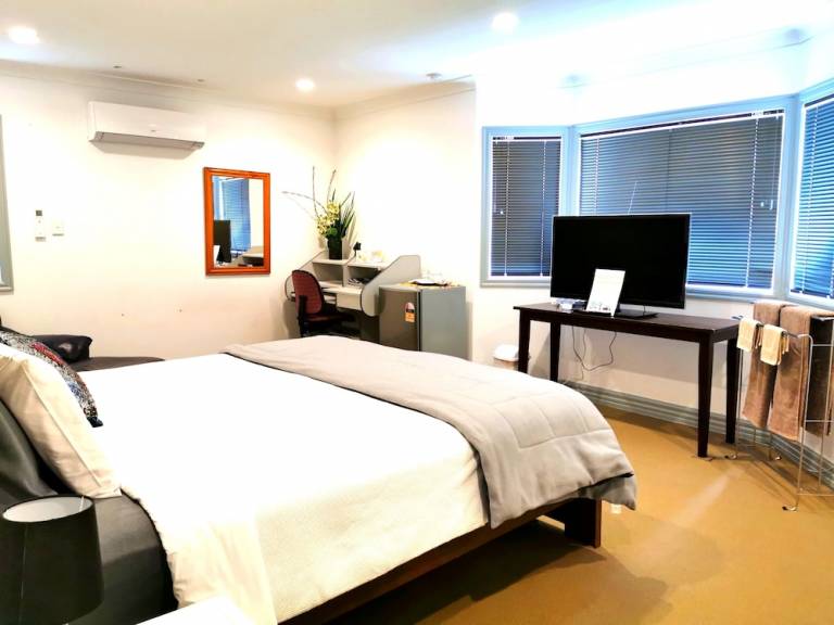 Bed and breakfast  Waitakere