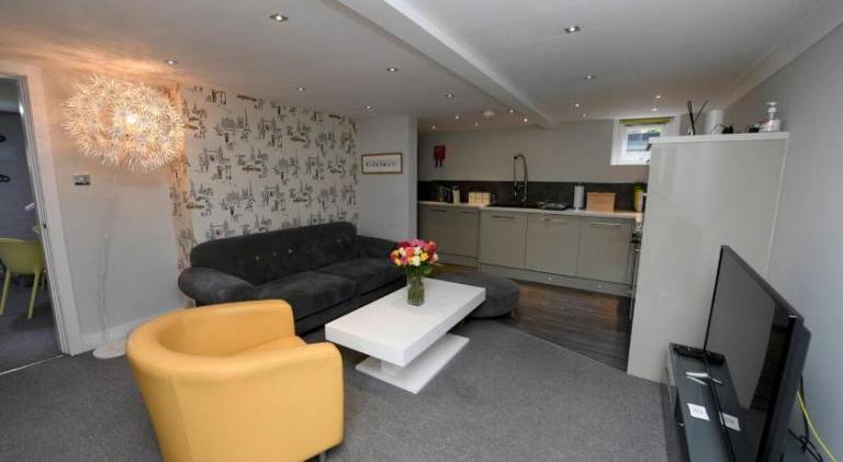 Rental apartment with 4 rooms for 8 persons — photo 3