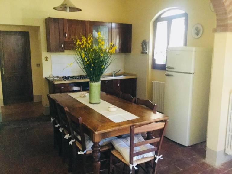 Rental apartment with 5 rooms for 10 persons — photo 4