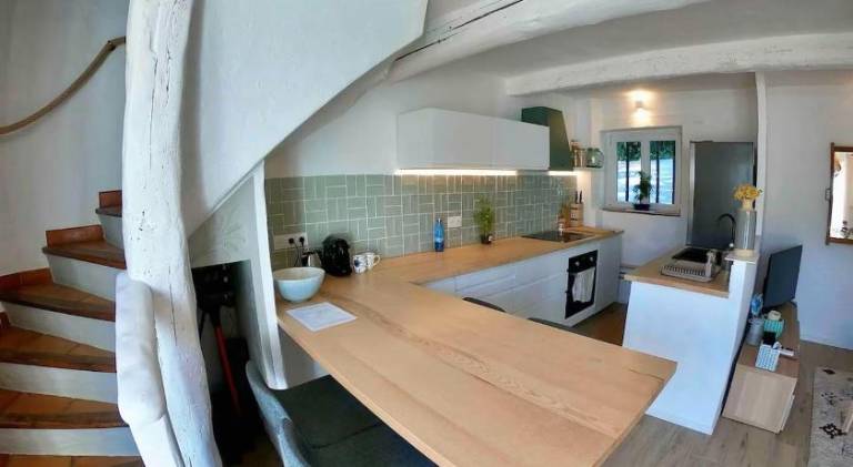 Holiday apartment with barbecue & terrace — photo 4