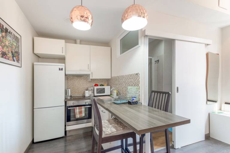 Apartment with fast internet | Next to Park Güell — photo 4