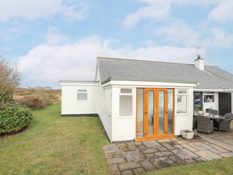 Children-friendly lovely cottage with garden | Beach view | Next to the beach | Pets are welcome — photo 2