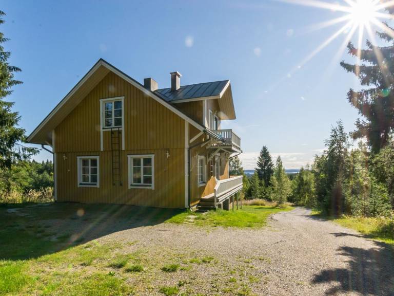 Vacation home with terrace & sauna | Nature view in Sotkamo