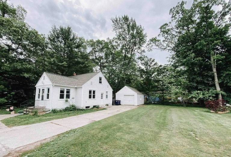 House  Grand Haven