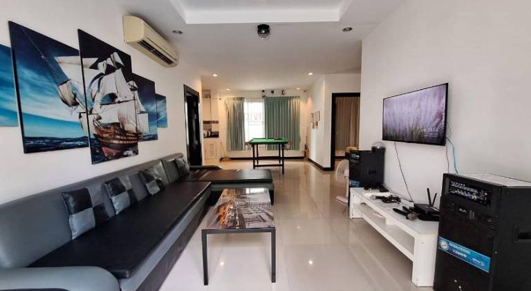 Villa with pool | Pets allowed — photo 2
