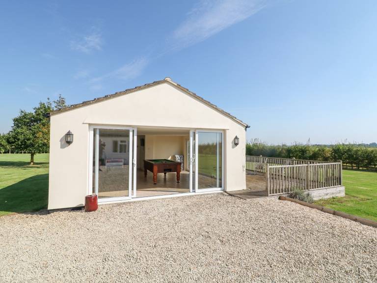 Cottage  Witney