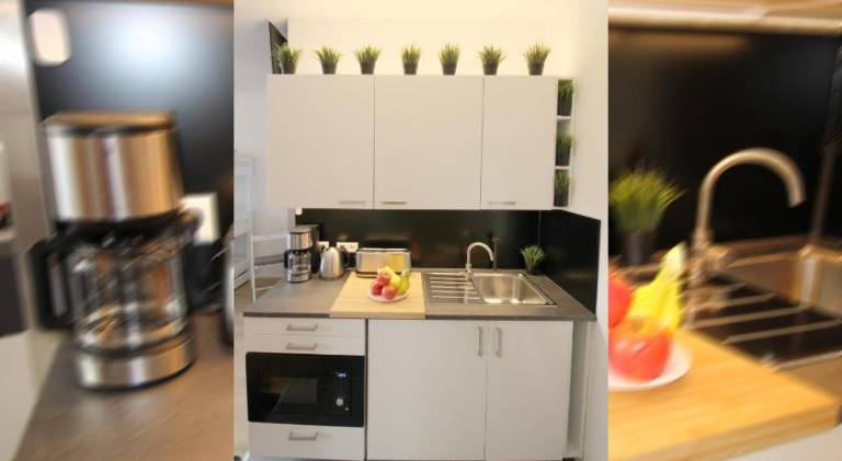Hotel Ulm Zentrum - Komplettes Zimmer, Hochbett, Android TV & eigenem Bad - perfekt fur Familien & G — photo 4