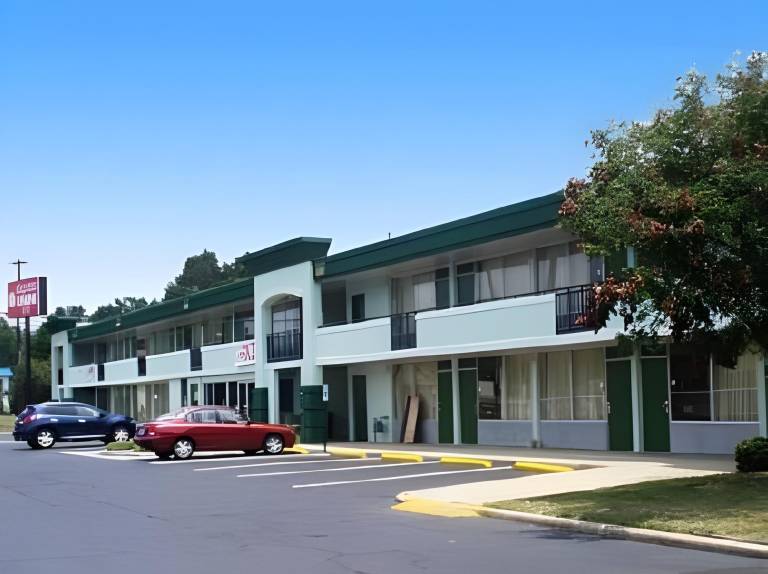 Days Inn by Wyndham Montgomery I-85 — photo 5