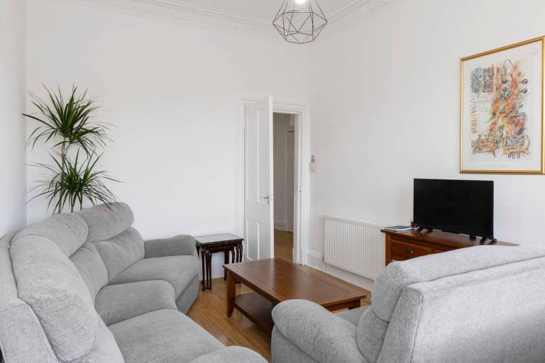 Holiday apartment with hot tub — photo 4