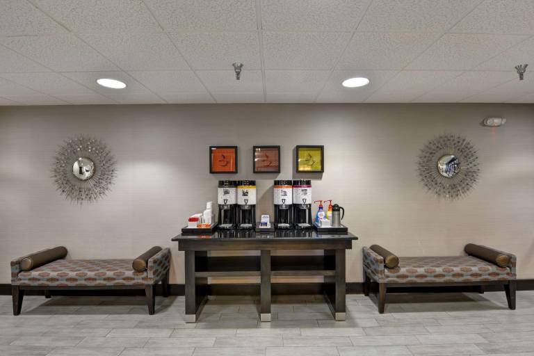 Hampton Inn State College — photo 5