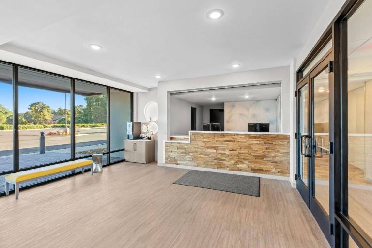 Echo Suites Extended Stay by Wyndham Atlanta-Conyers — photo 2
