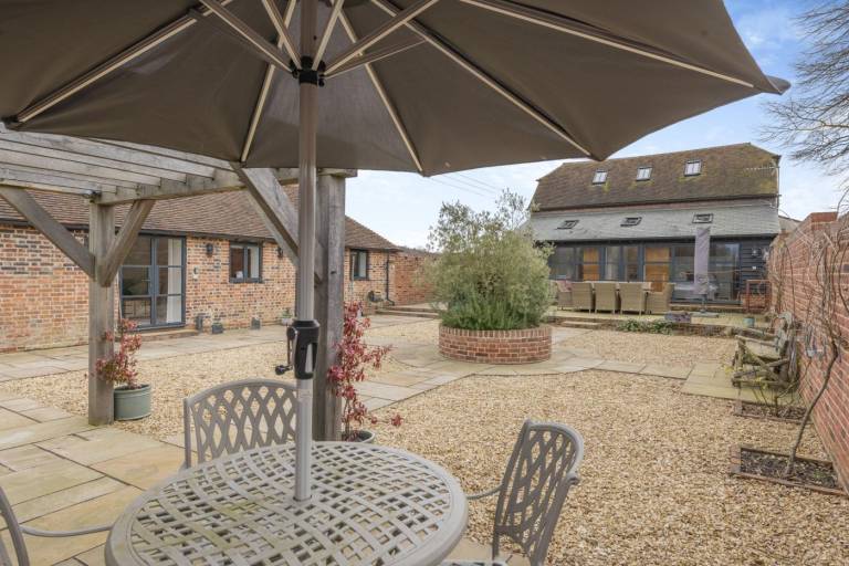 Fully equipped cottage with grill & garden | Pet-friendly in Rye